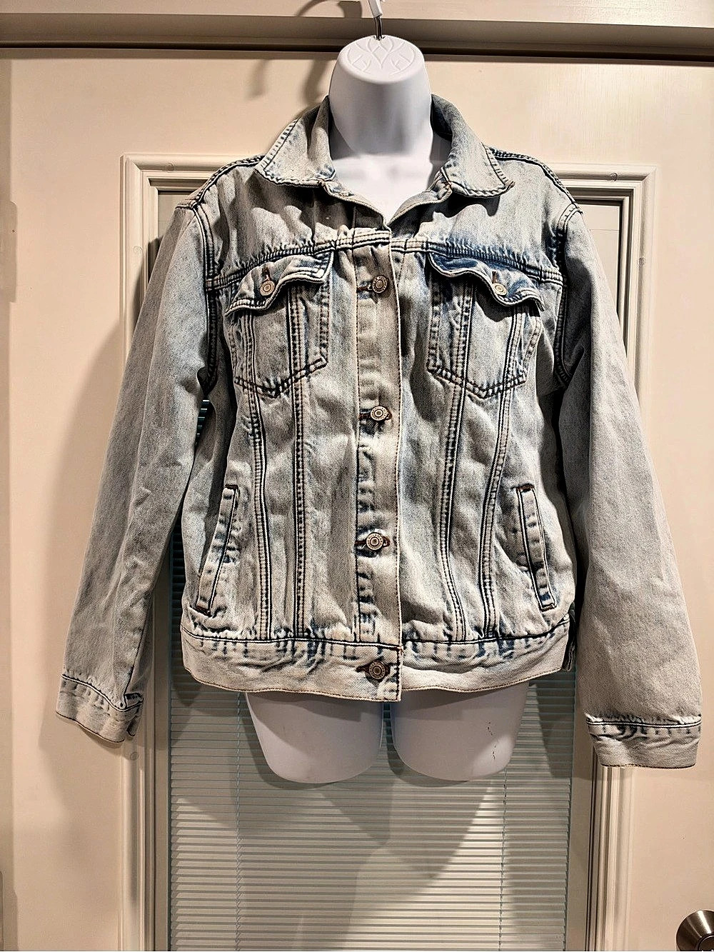 Pull&Bear Wonder Woman Comic Print Denim Jacket Medium